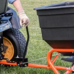 Agri-Fab 185 Lb. Tow Behind Lawn & Garden Broadcast Spreader 7 Agri-Fab 185 Lb. Tow Behind Lawn & Garden Broadcast Spreader -Snow Tools Shop 1000Wx1000H 893